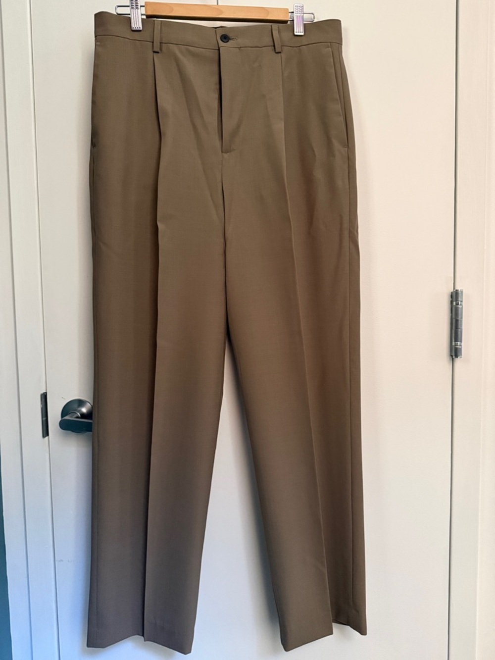 Zara Men's Olive Green Dress Trousers